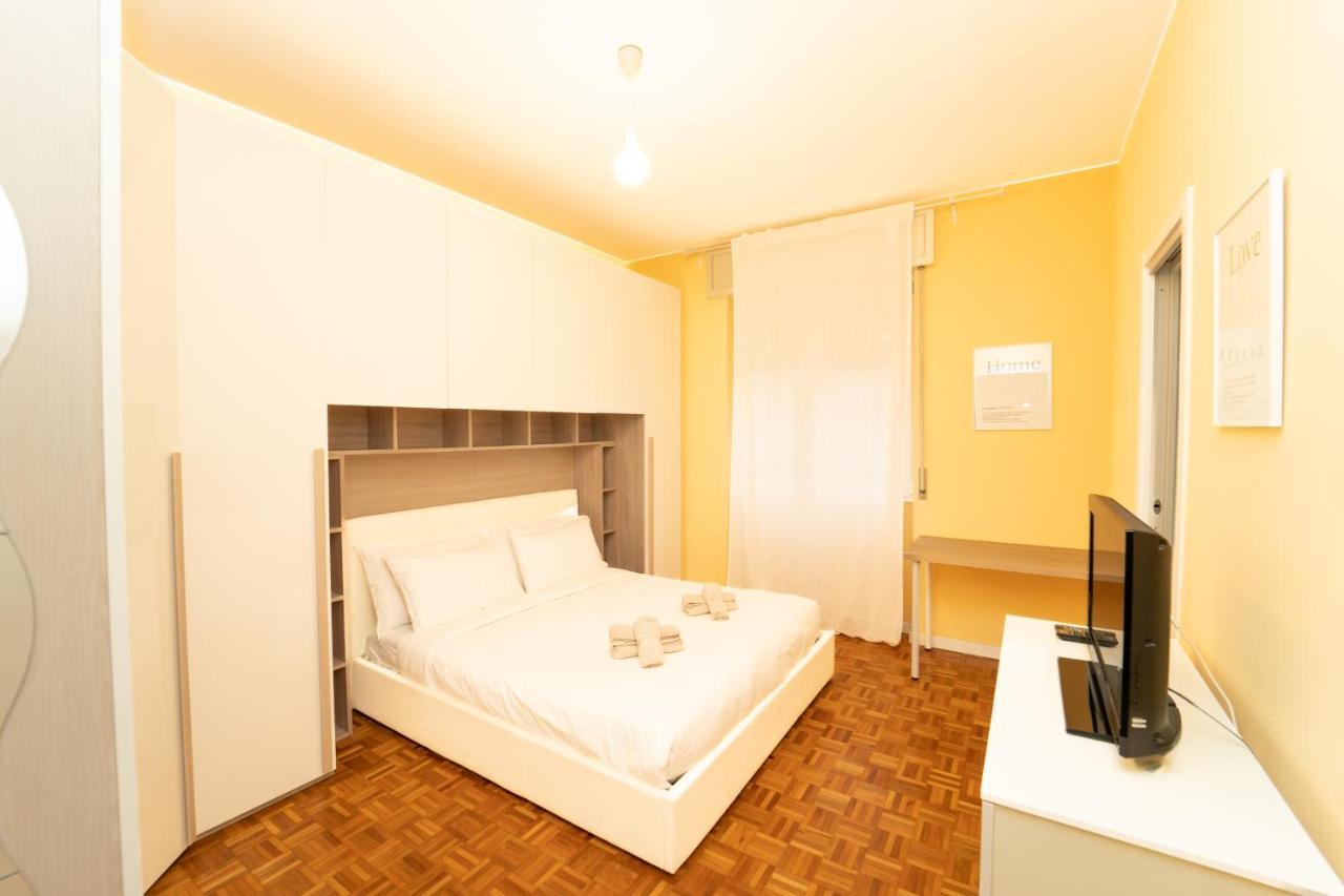 Trilocale Con Parcheggio Privato Lejlighed Milano Eksteriør billede