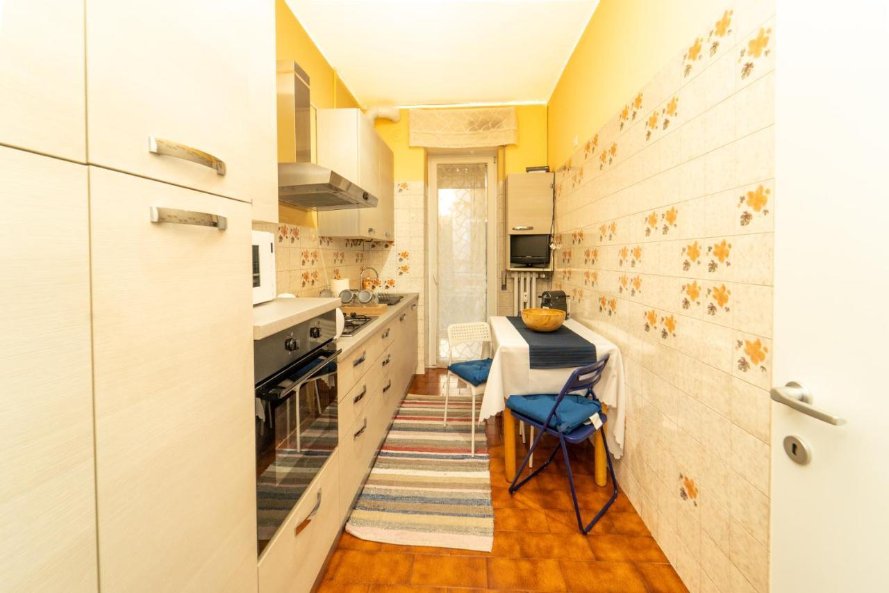 Trilocale Con Parcheggio Privato Lejlighed Milano Eksteriør billede