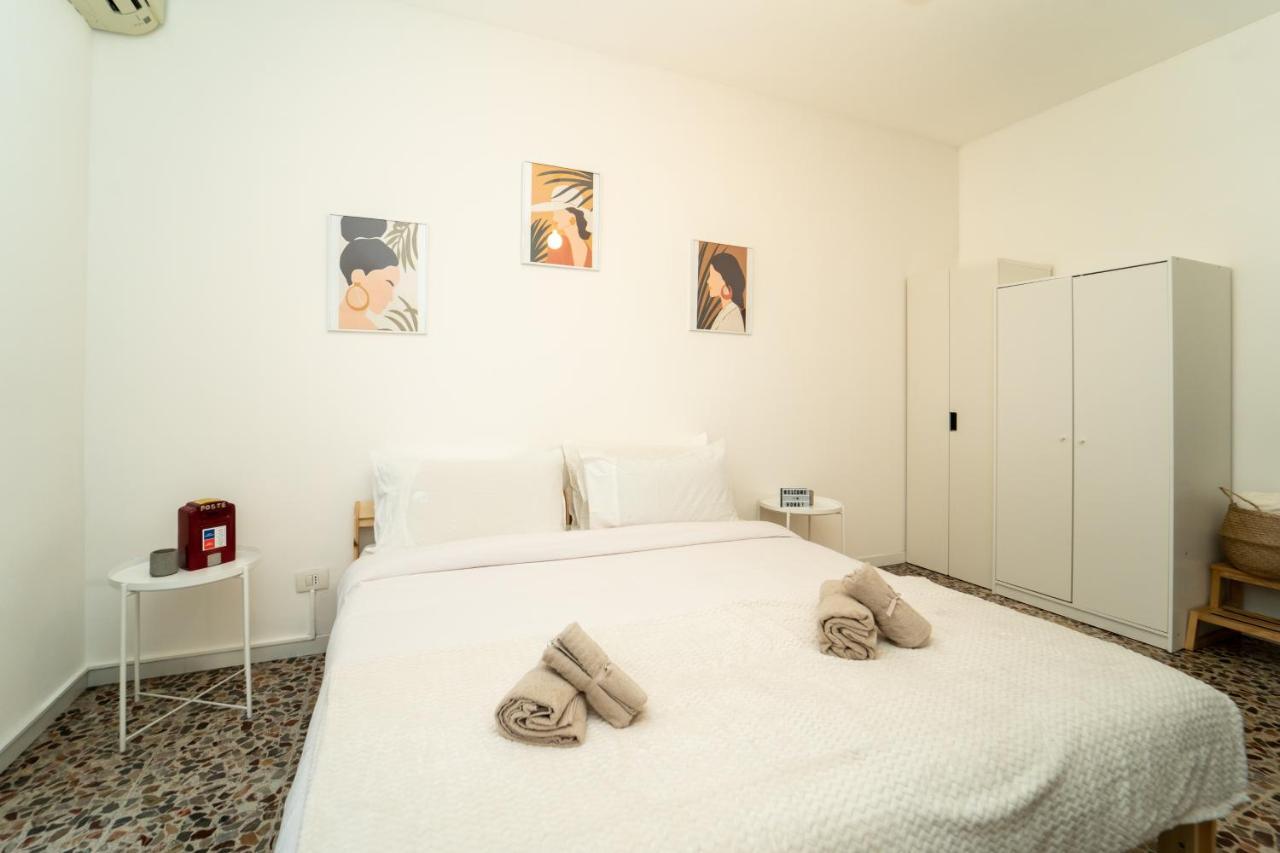 Trilocale Con Parcheggio Privato Lejlighed Milano Eksteriør billede